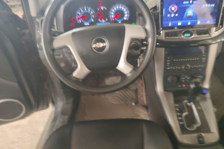 Used Chevrolet Captiva 2013 2.4L Two-Wheel Drive City Edition 7-Seater Steering Wheel