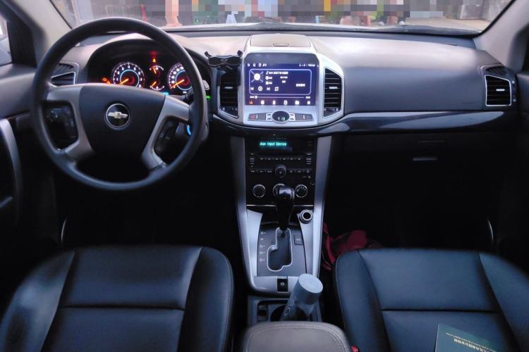 Used Chevrolet Captiva 2013 2.4L Two-Wheel Drive City Edition 7-Seater Center Console