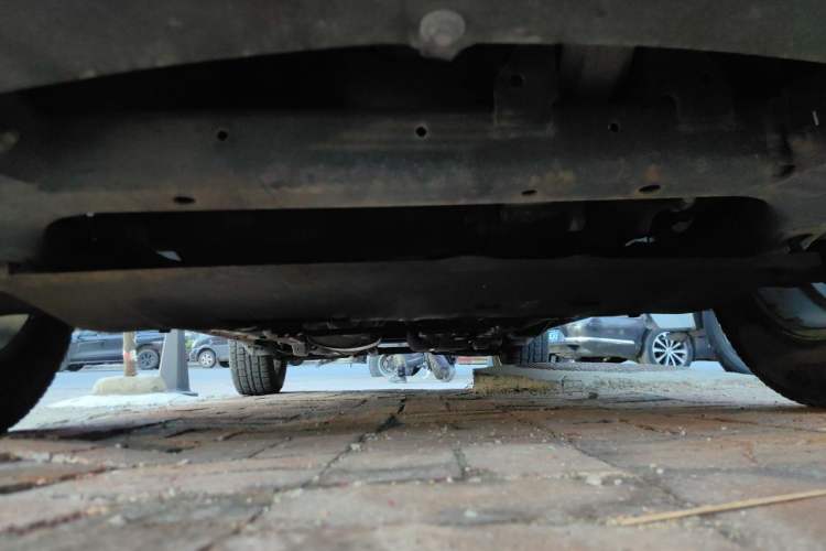 Used Chevrolet Captiva 2013 2.4L Two-Wheel Drive City Edition 7-Seater Chassis Front