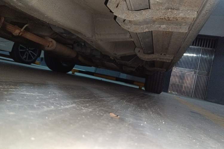 Used Chevrolet Captiva 2013 2.4L Two-Wheel Drive City Edition 7-Seater Chassis Front Left