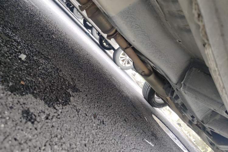 Used Chevrolet Captiva 2013 2.4L Two-Wheel Drive City Edition 7-Seater Chassis Front Left