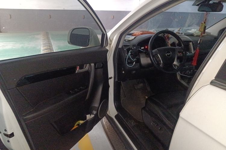 Used Chevrolet Captiva 2013 2.4L Two-Wheel Drive City Edition 7-Seater Driver Seat