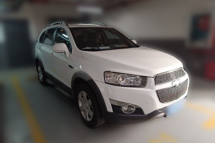 Used Chevrolet Captiva 2013 2.4L Two-Wheel Drive City Edition 7-Seater Front Right 45 Deg