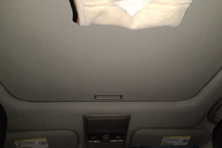 Used Chevrolet Captiva 2013 2.4L Two-Wheel Drive City Edition 7-Seater Headliner