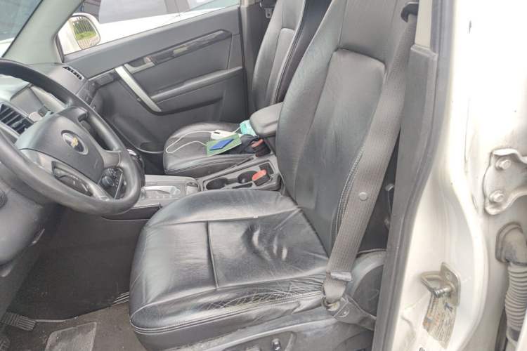Used Chevrolet Captiva 2013 2.4L Two-Wheel Drive City Edition 7-Seater Left Front Seat