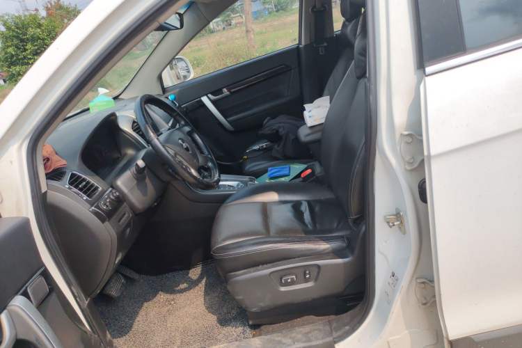 Used Chevrolet Captiva 2013 2.4L Two-Wheel Drive City Edition 7-Seater Left Front Seat