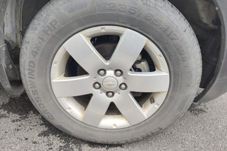 Used Chevrolet Captiva 2013 2.4L Two-Wheel Drive City Edition 7-Seater Right Front Wheel Hub