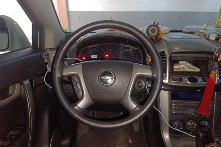 Used Chevrolet Captiva 2013 2.4L Two-Wheel Drive City Edition 7-Seater Steering Wheel