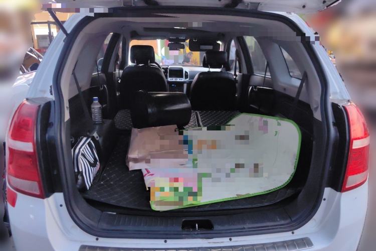 Used Chevrolet Captiva 2013 2.4L Two-Wheel Drive City Edition 7-Seater Trunk