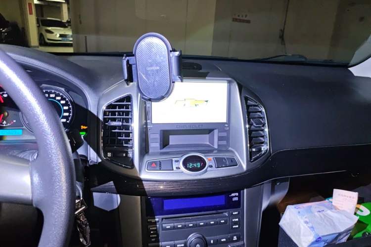 Used Chevrolet Captiva 2014 2.4L Two-Wheel Drive Urban Version 7 Seats Audio And AC Panel