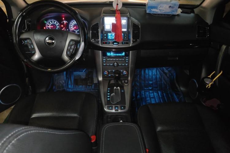 Used Chevrolet Captiva 2014 2.4L 4x4 Flagship Edition 7 Seats Center Console