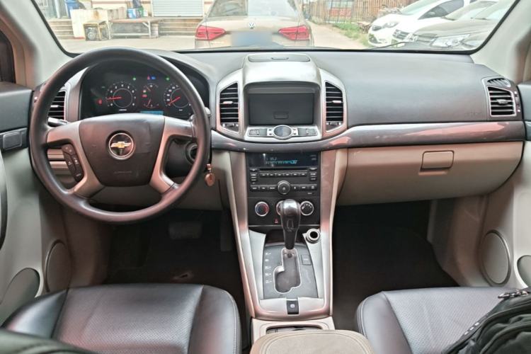 Used Chevrolet Captiva 2014 2.4L Two-Wheel Drive City Edition 5 Seats Center Console