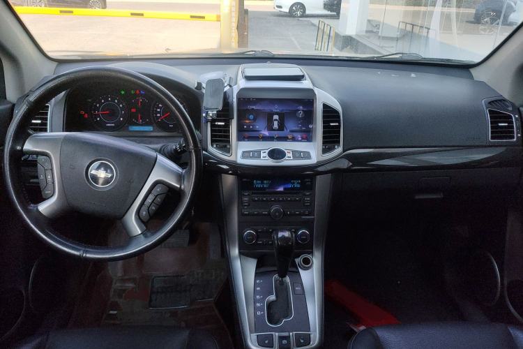 Used Chevrolet Captiva 2014 2.4L 4x4 Flagship Edition 7 Seats Center Console