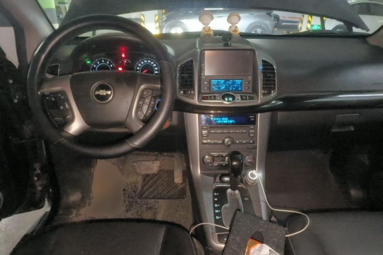 Used Chevrolet Captiva 2014 2.4L 4x4 Flagship Edition 7 Seats Center Console