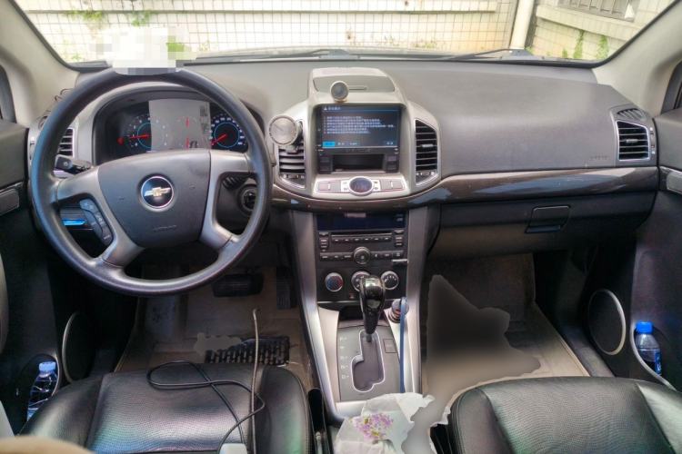 Used Chevrolet Captiva 2014 2.4L Two-Wheel Drive Urban Version 7 Seats Center Console