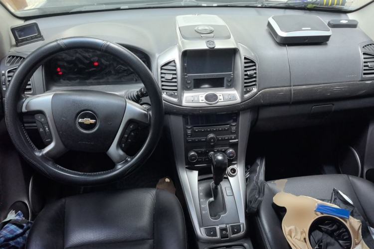 Used Chevrolet Captiva 2014 2.4L 4x4 Flagship Edition 7 Seats Center Console