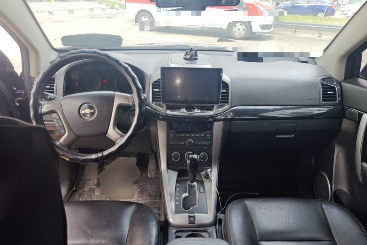 Used Chevrolet Captiva 2014 2.4L Two-Wheel Drive Urban Version 7 Seats Center Console
