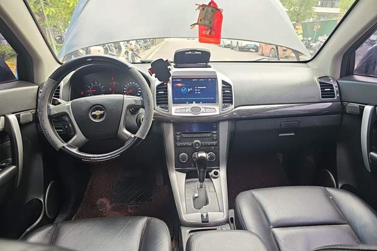 Used Chevrolet Captiva 2014 2.4L Two-Wheel Drive Urban Version 7 Seats Center Console