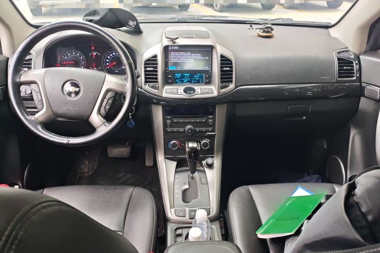 Used Chevrolet Captiva 2014 2.4L 4x4 Flagship Edition 7 Seats Center Console