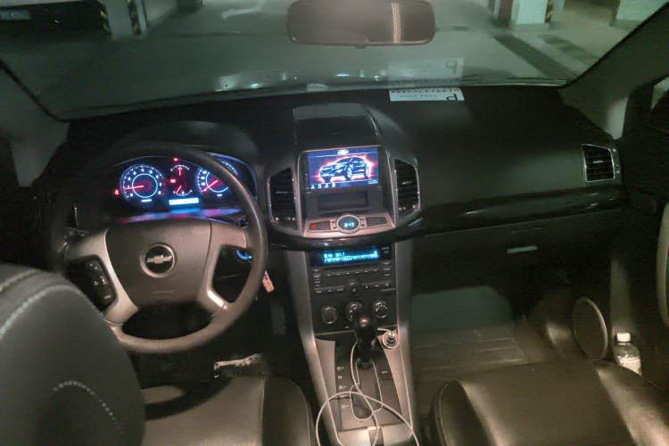 Used Chevrolet Captiva 2014 2.4L Two-Wheel Drive Urban Version 7 Seats Center Console