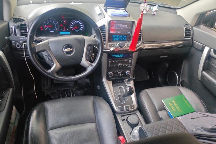 Used Chevrolet Captiva 2014 2.4L 4x4 Flagship Edition 7 Seats Center Console