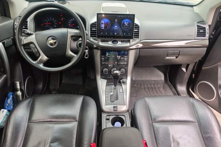 Used Chevrolet Captiva 2014 2.4L Two-Wheel Drive Urban Version 7 Seats Center Console