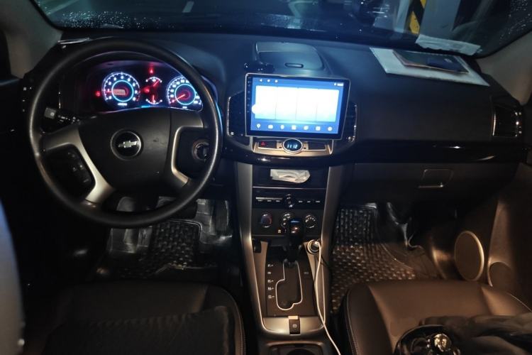 Used Chevrolet Captiva 2014 2.4L Two-Wheel Drive Urban Version 7 Seats Center Console