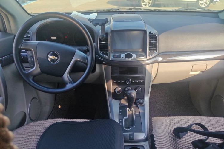 Used Chevrolet Captiva 2014 2.4L Two-Wheel Drive City Edition 5 Seats Center Console