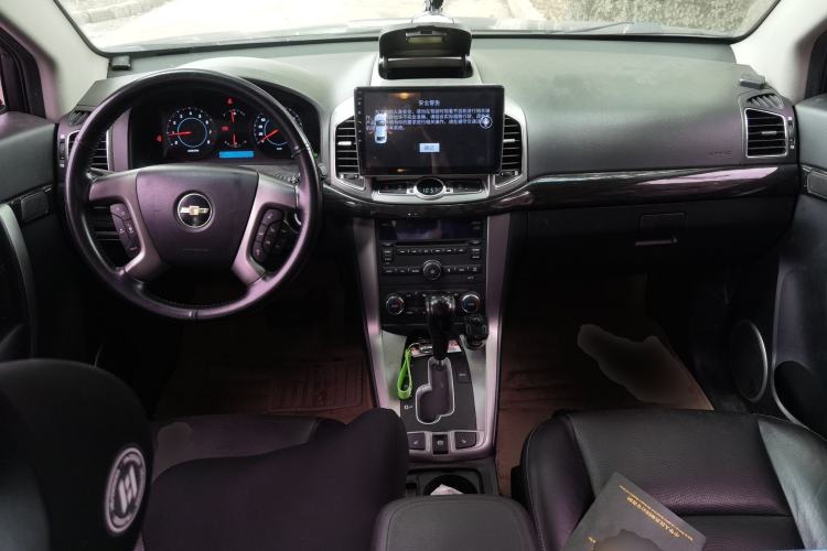 Used Chevrolet Captiva 2014 2.4L 4x4 Flagship Edition 7 Seats Center Console