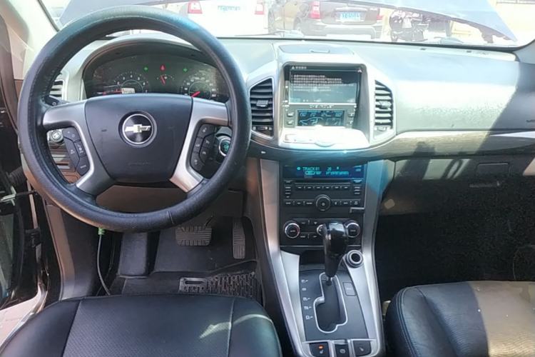Used Chevrolet Captiva 2014 2.4L 4x4 Flagship Edition 7 Seats Center Console
