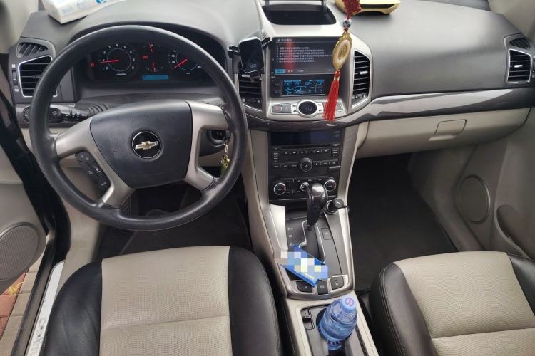 Used Chevrolet Captiva 2014 2.4L 4x4 Luxury Edition 5 Seats Center Console