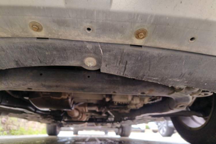 Used Chevrolet Captiva 2014 2.4L Two-Wheel Drive Urban Version 7 Seats Chassis Front