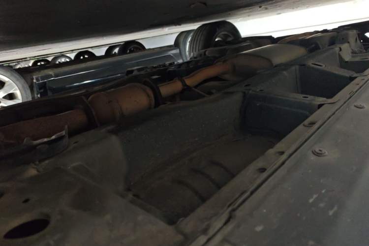 Used Chevrolet Captiva 2014 2.4L Two-Wheel Drive Urban Version 7 Seats Chassis Front Right