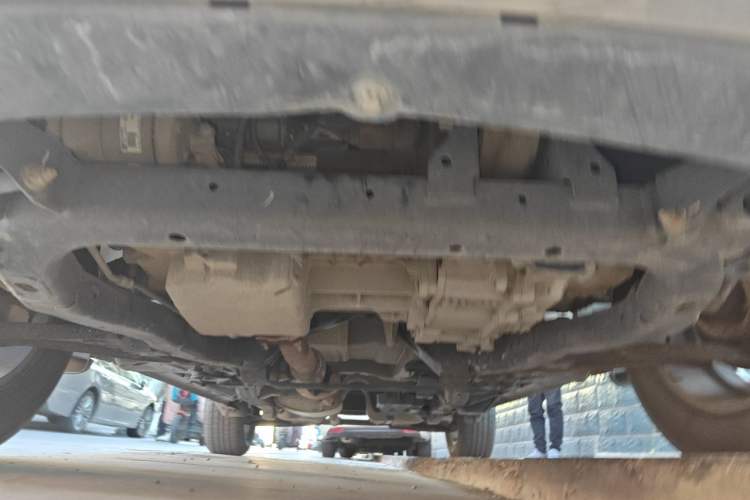 Used Chevrolet Captiva 2014 2.4L Two-Wheel Drive Urban Version 7 Seats Chassis Front