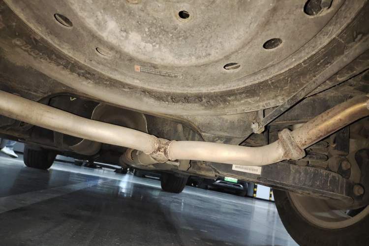 Used Chevrolet Captiva 2014 2.4L Two-Wheel Drive Urban Version 7 Seats Chassis Rear