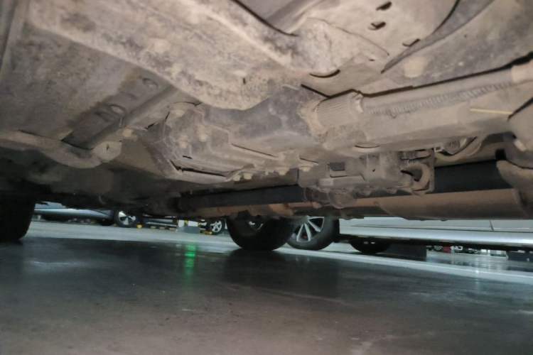 Used Chevrolet Captiva 2014 2.4L 4x4 Flagship Edition 7 Seats Chassis Rear Left