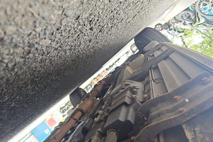 Used Chevrolet Captiva 2014 2.4L Two-Wheel Drive Urban Version 7 Seats Chassis Rear Left