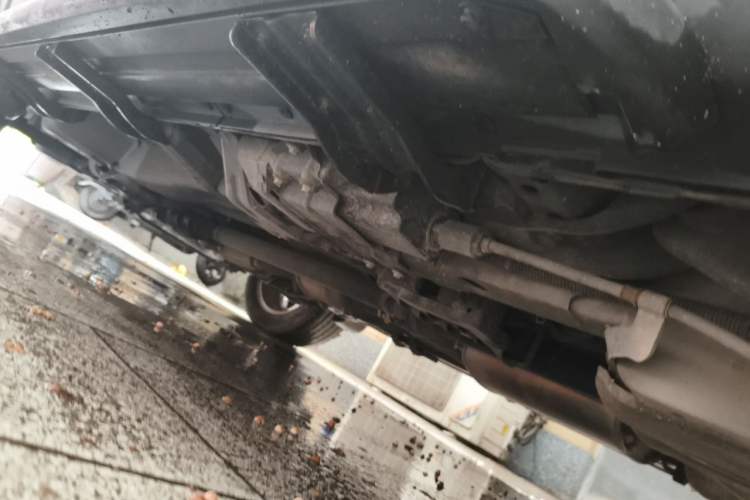 Used Chevrolet Captiva 2014 2.4L 4x4 Flagship Edition 7 Seats Chassis Rear Left