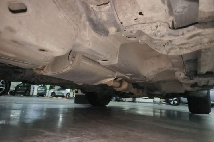 Used Chevrolet Captiva 2014 2.4L 4x4 Flagship Edition 7 Seats Chassis Rear Right
