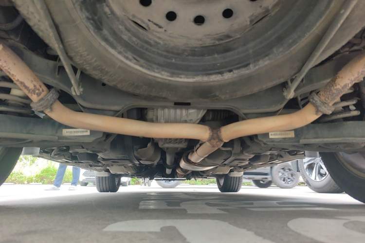 Used Chevrolet Captiva 2014 2.4L 4x4 Flagship Edition 7 Seats Chassis Rear