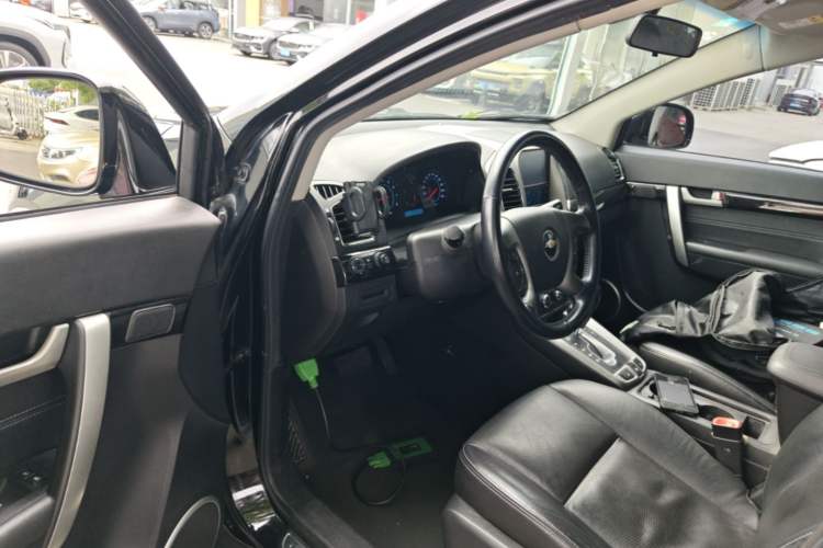 Used Chevrolet Captiva 2014 2.4L 4x4 Flagship Edition 7 Seats Driver Seat