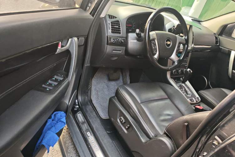 Used Chevrolet Captiva 2014 2.4L 4x4 Flagship Edition 7 Seats Driver Seat