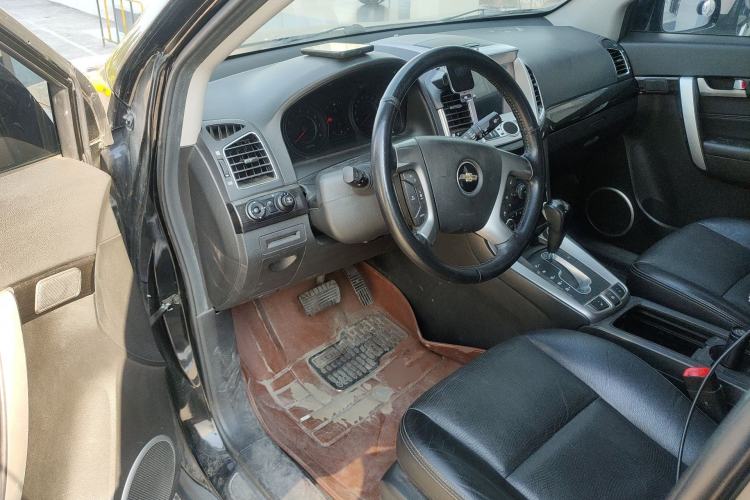 Used Chevrolet Captiva 2014 2.4L 4x4 Flagship Edition 7 Seats Driver Seat