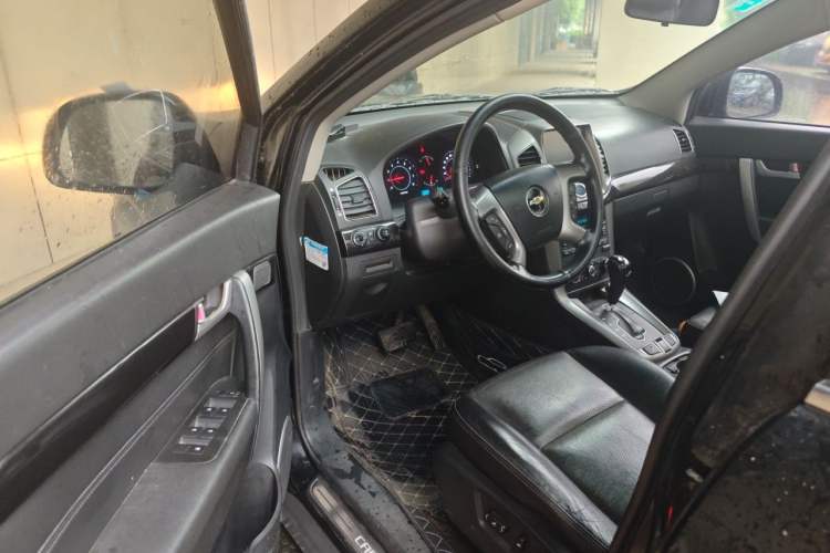 Used Chevrolet Captiva 2014 2.4L 4x4 Flagship Edition 7 Seats Driver Seat