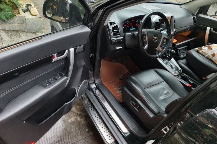 Used Chevrolet Captiva 2014 2.4L 4x4 Flagship Edition 7 Seats Driver Seat