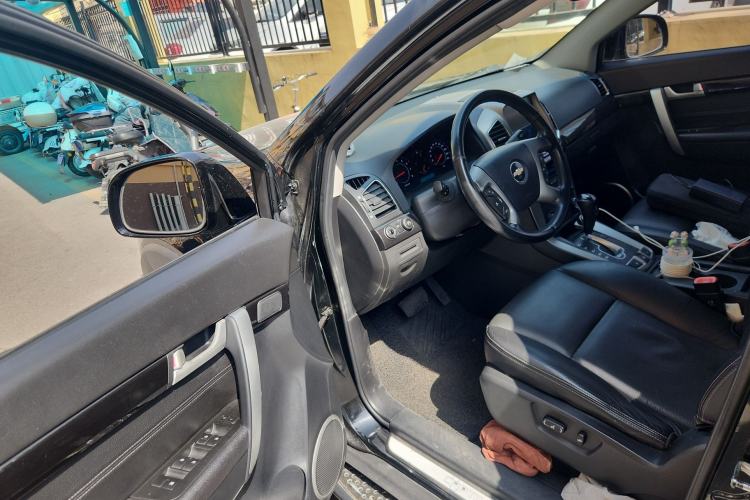Used Chevrolet Captiva 2014 2.4L 4x4 Flagship Edition 7 Seats Driver Seat