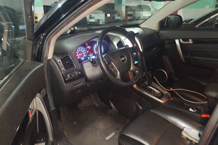Used Chevrolet Captiva 2014 2.4L Two-Wheel Drive Urban Version 7 Seats Driver Seat