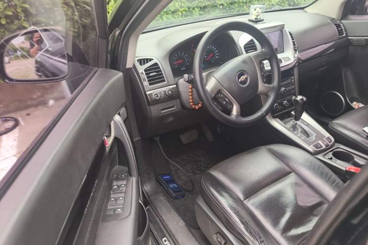 Used Chevrolet Captiva 2014 2.4L 4x4 Flagship Edition 7 Seats Driver Seat