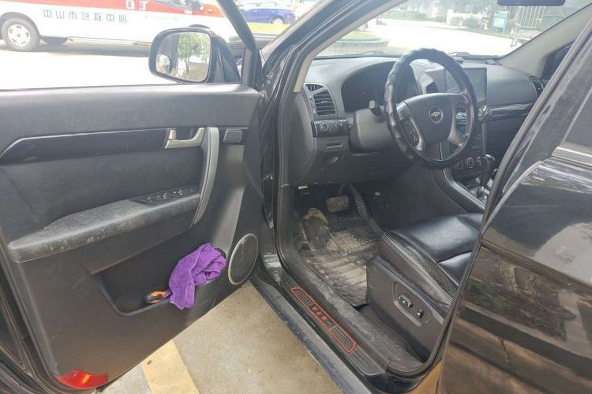 Used Chevrolet Captiva 2014 2.4L Two-Wheel Drive Urban Version 7 Seats Driver Seat