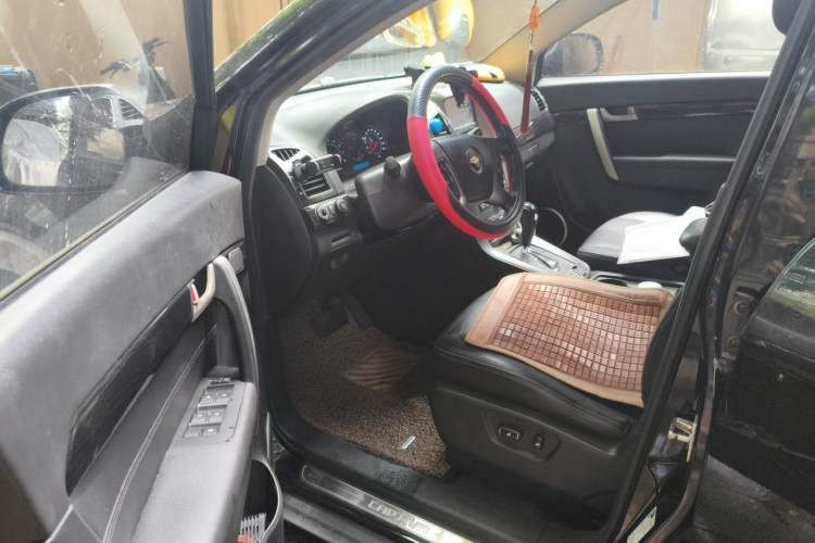 Used Chevrolet Captiva 2014 2.4L 4x4 Flagship Edition 7 Seats Driver Seat